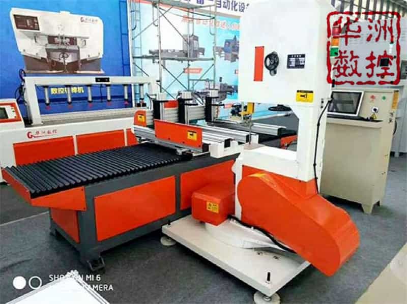數(shù)控帶鋸機(jī)取代了家具廠的老式帶鋸(1).jpg